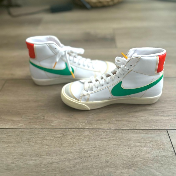 Nike Blazer Mid 77 - Roswell Rayguns - Amazing Cond.- Youth Size 4.5 - Picture 7 of 10